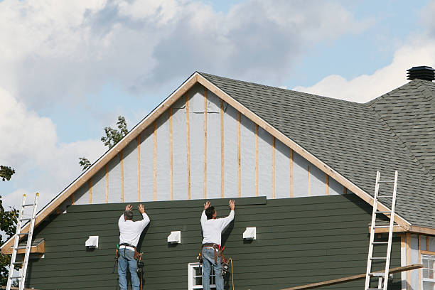 Professional Siding technician working in Ludlow Falls, OH